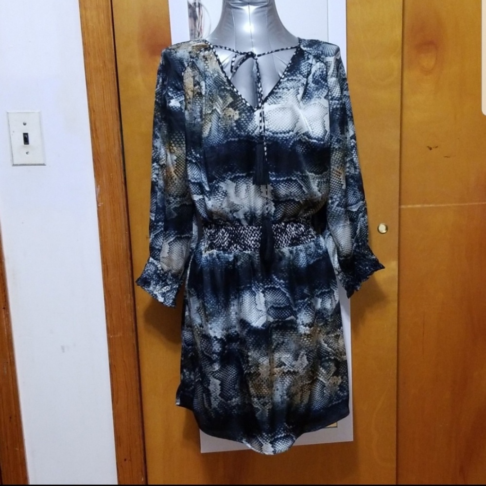 *NWOT* Aryn K. animal print tie neck dress